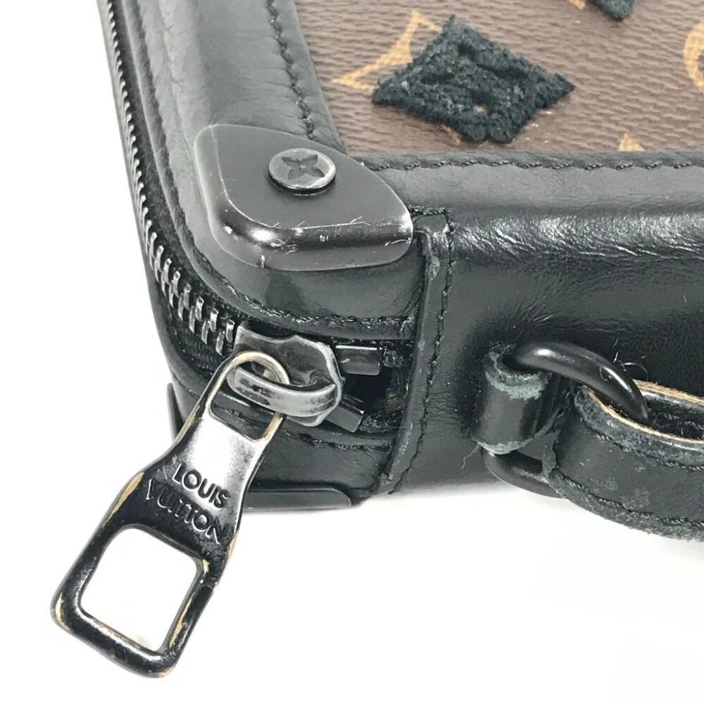 LOUIS VUITTON M45061 Monogram-Tuftage Soft Trunk-Clutch Bag Pouch with Strap - Picture 3 of 16